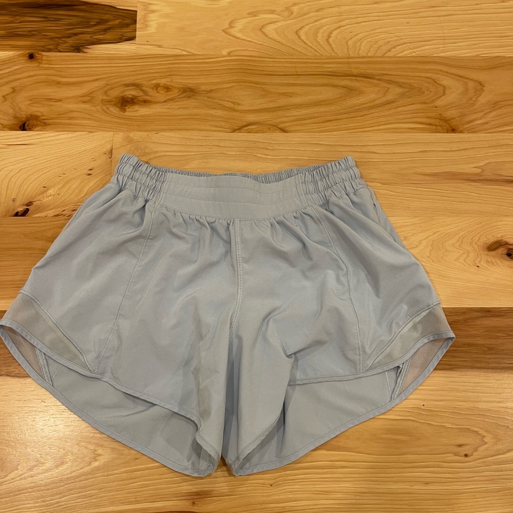 LULU LEMON hottie hot shorts size:6